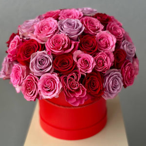 "Classic Roses Mix" Flower Box