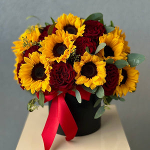 Hat box of Red Roses&Sunflowers
