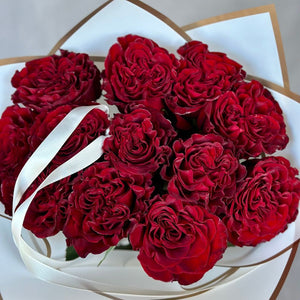 Dozen Red Garden Roses