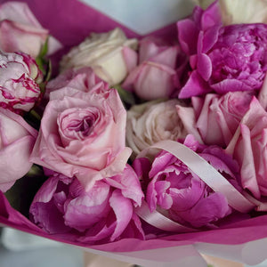 Duo Bouquet of Peonies&Roses Ohara Mix