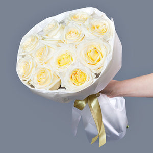 Dozen Garden Roses White Ohara
