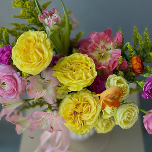 “Blooming Mélange” Flower Vase