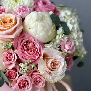 Flower box "Lush Blush"