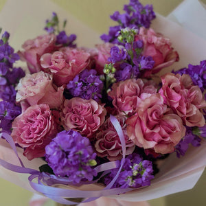 Duo Bouquet of Roses Country Blues&Stock