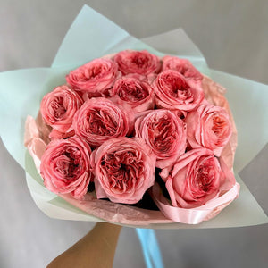 Dozen Pink Garden Roses