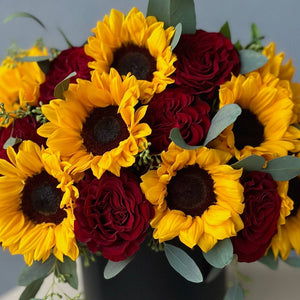 Hat box of Red Roses&Sunflowers