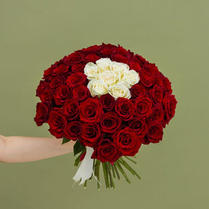 50 Classic Roses Red&White Mix