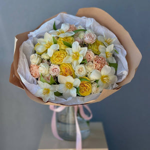 “Sunny Tulips” Mix Bouquet