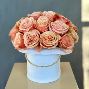 Hat Box of Peach Garden Roses
