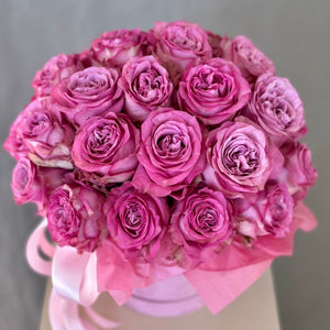 Hat box of Roses Country Blues