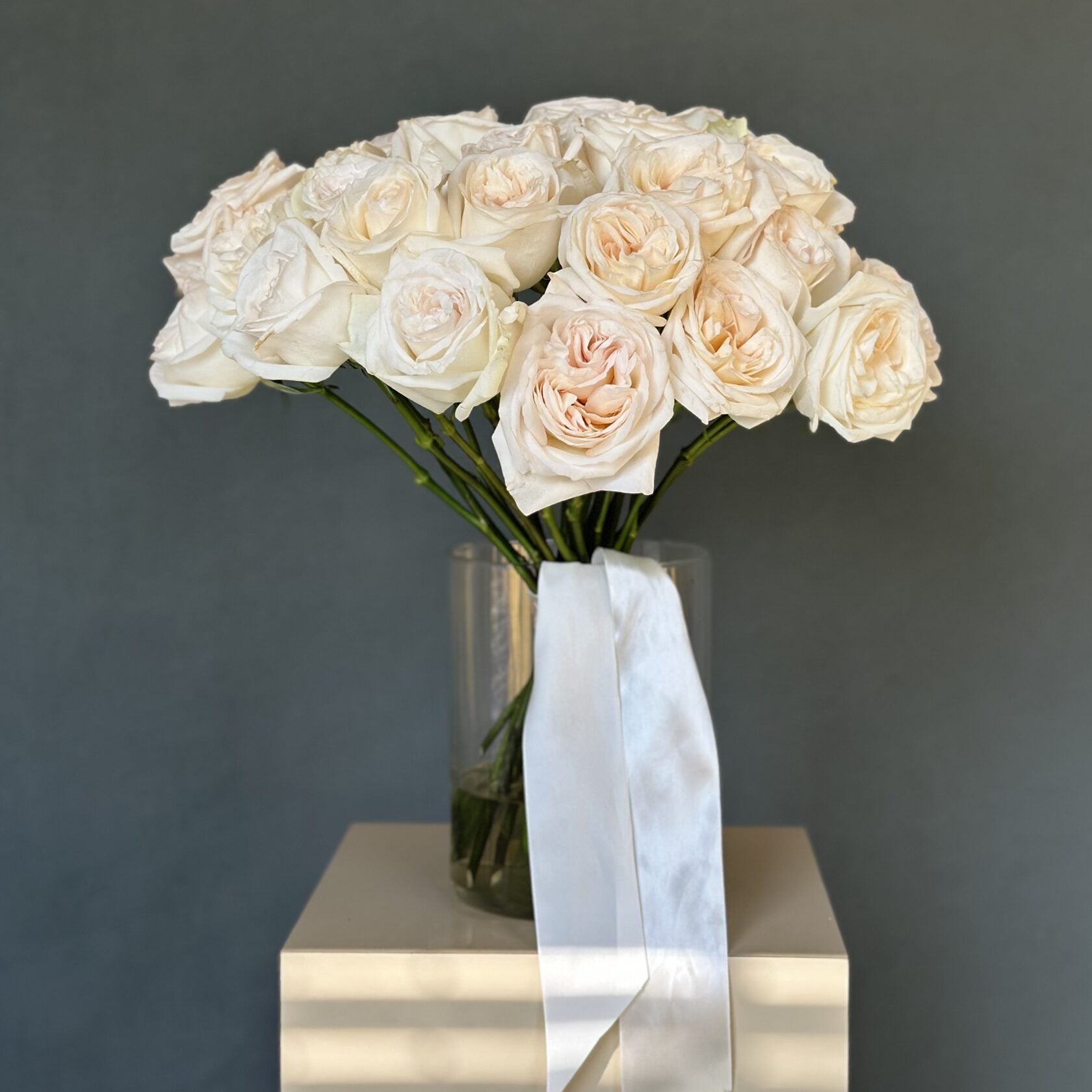 2 Dozen Garden Roses White Ohara