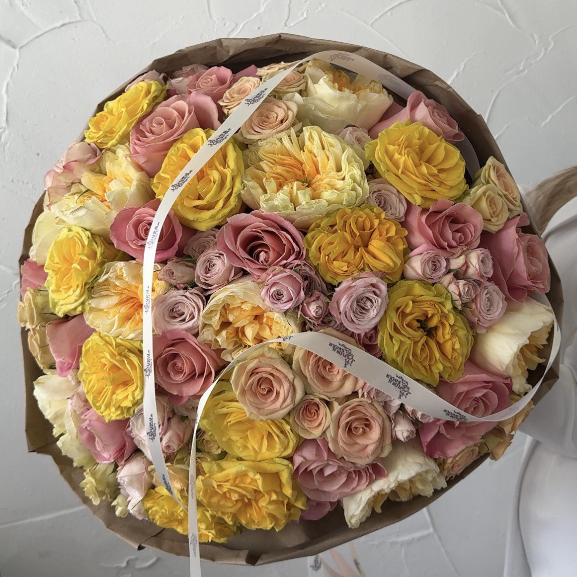 "Golden Kiss" Mix Bouquet