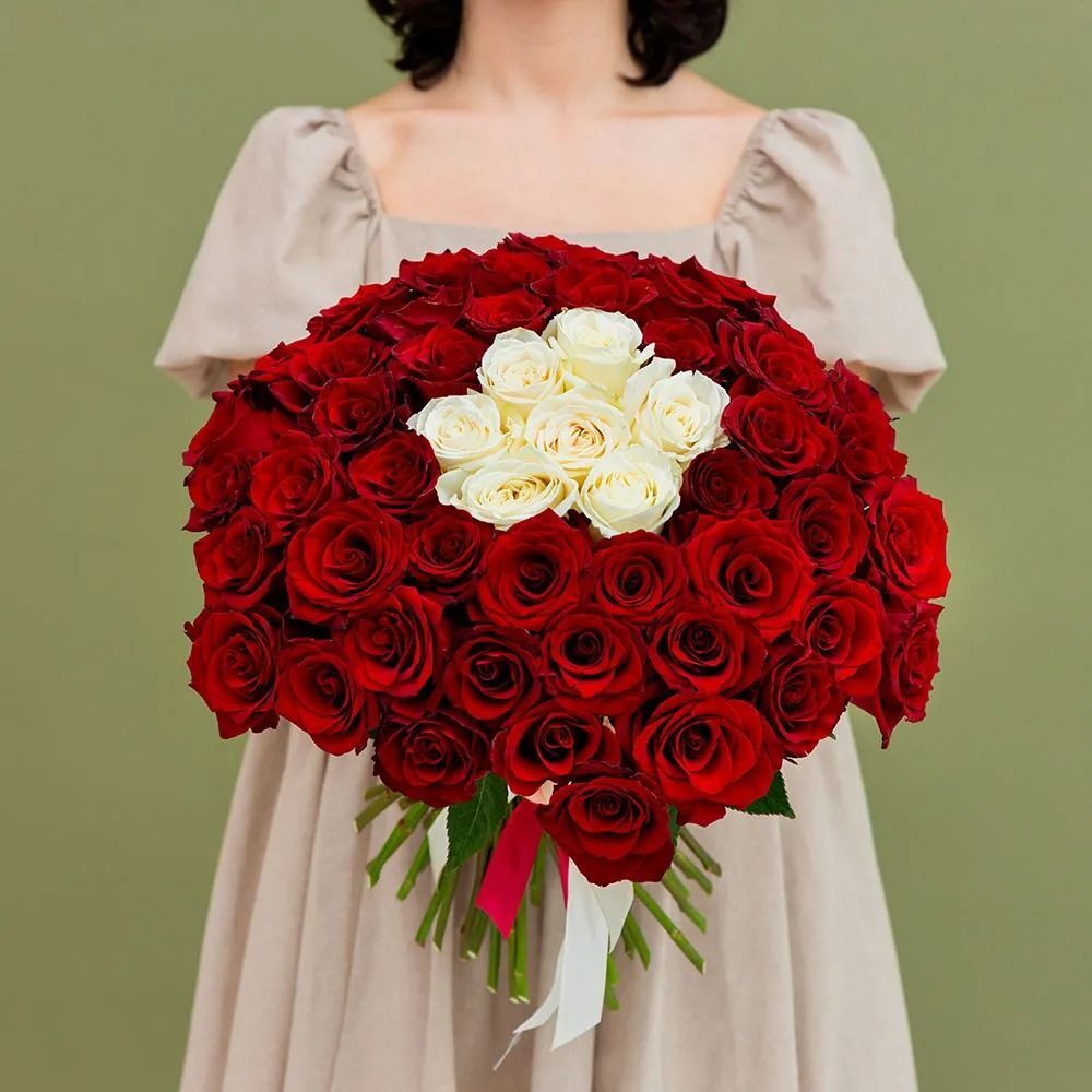 50 Classic Roses Red&White Mix