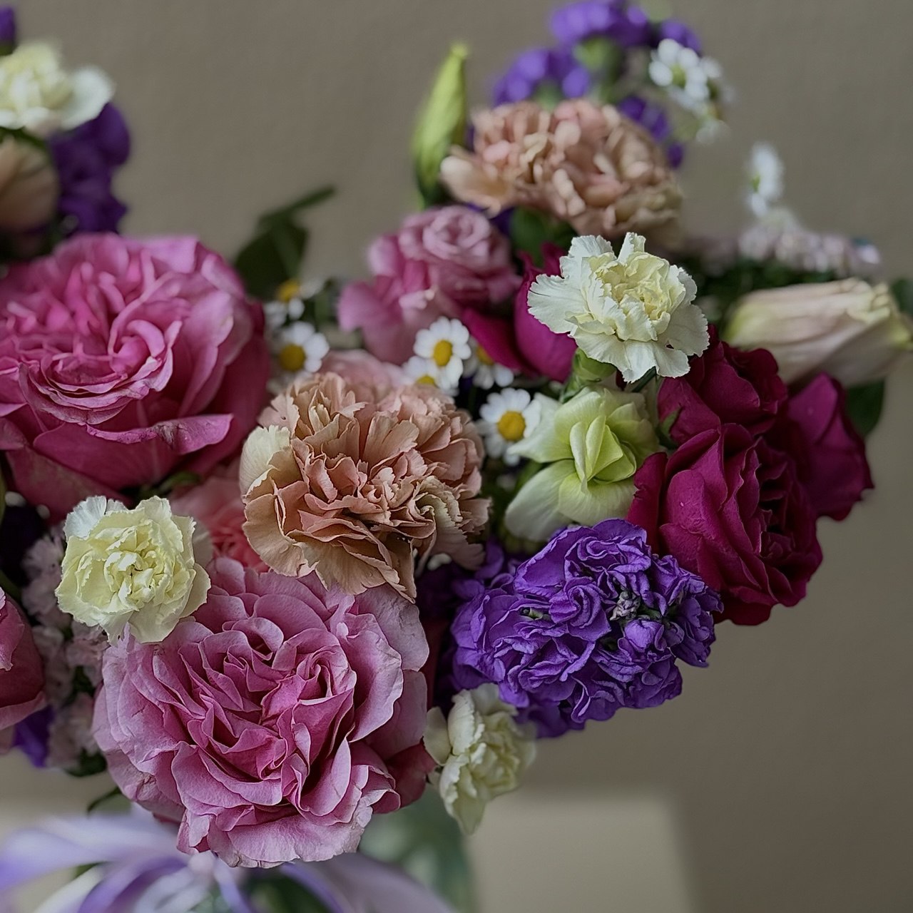 “Bloom Burst” Flower Vase
