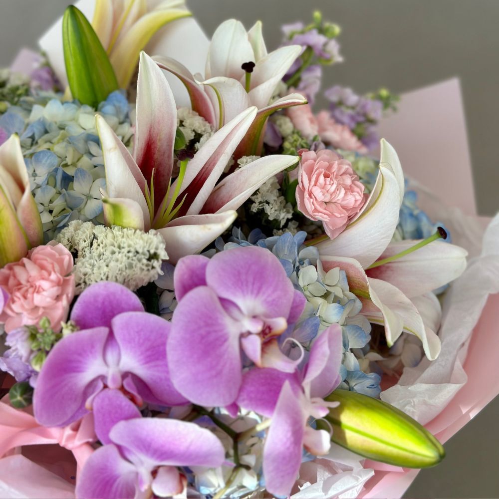 "Amber Orchid” Mix Bouquet