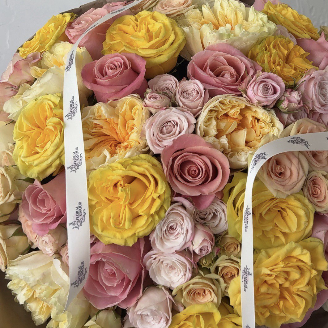 "Golden Kiss" Mix Bouquet