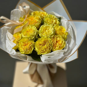 Dozen Yellow Roses