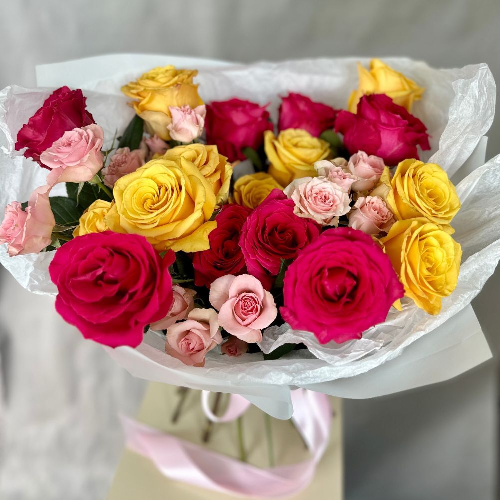 Duo Bouquet of Classic Roses&Spray Roses