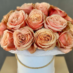 Hat Box of Peach Garden Roses