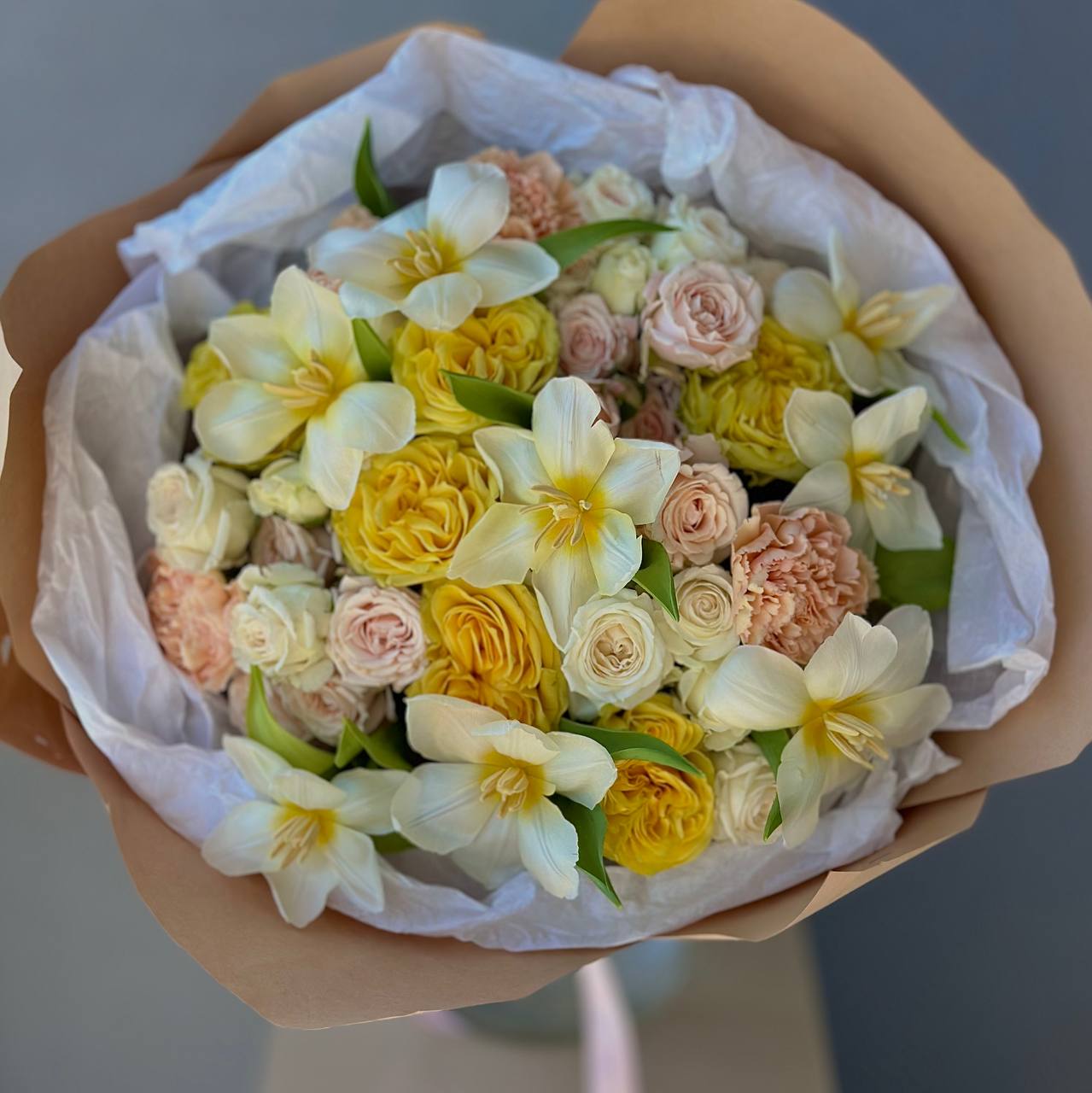 “Sunny Tulips” Mix Bouquet