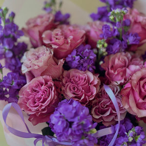 Duo Bouquet of Roses Country Blues&Stock