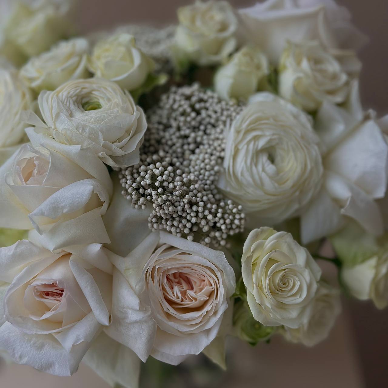 “Crystal Glory” Flower Vase