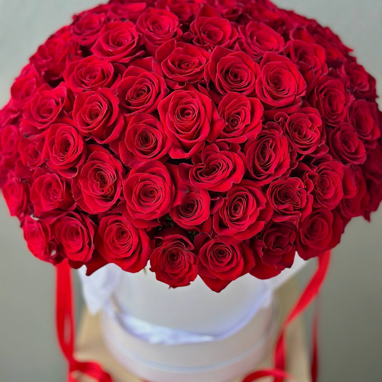 100 Red Roses In A Box