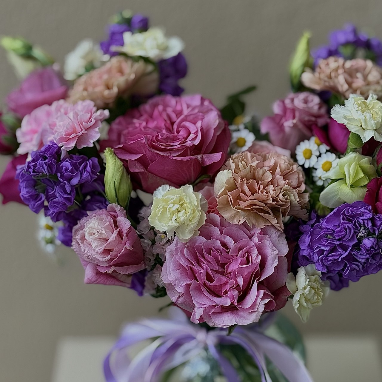 “Bloom Burst” Flower Vase