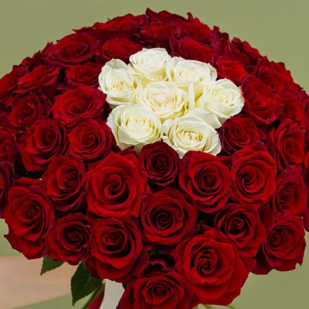 50 Classic Roses Red&White Mix