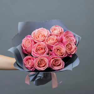 Dozen Classic Pink Roses
