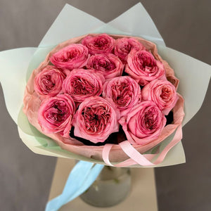 Dozen Pink Garden Roses