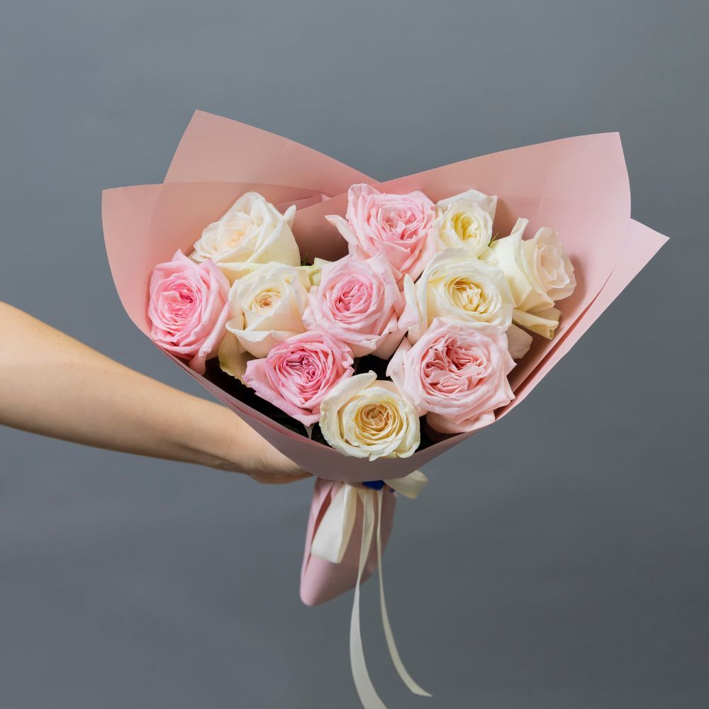 Dozen Garden Roses Ohara Mix