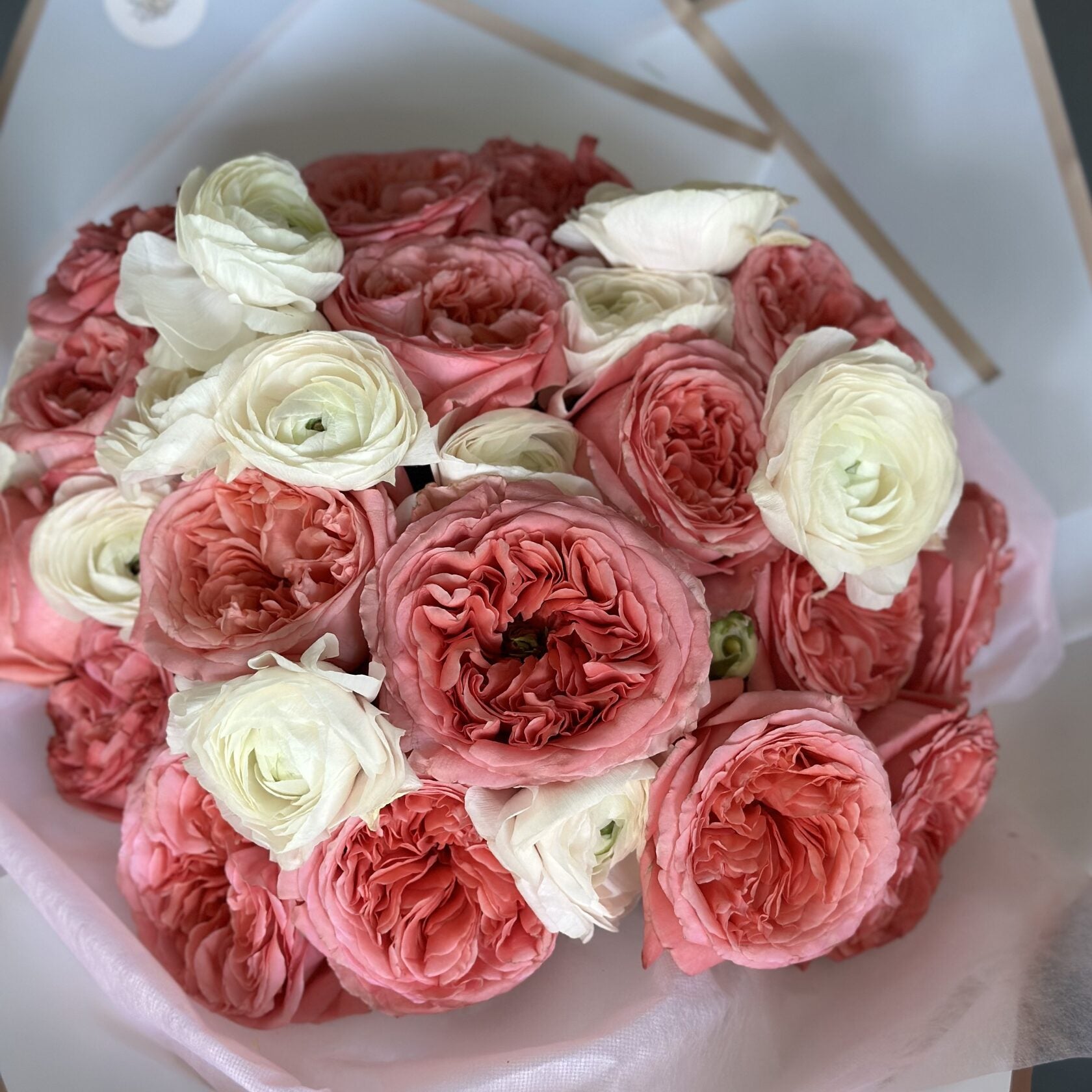 Duo Bouquet of Roses&Ranunculus
